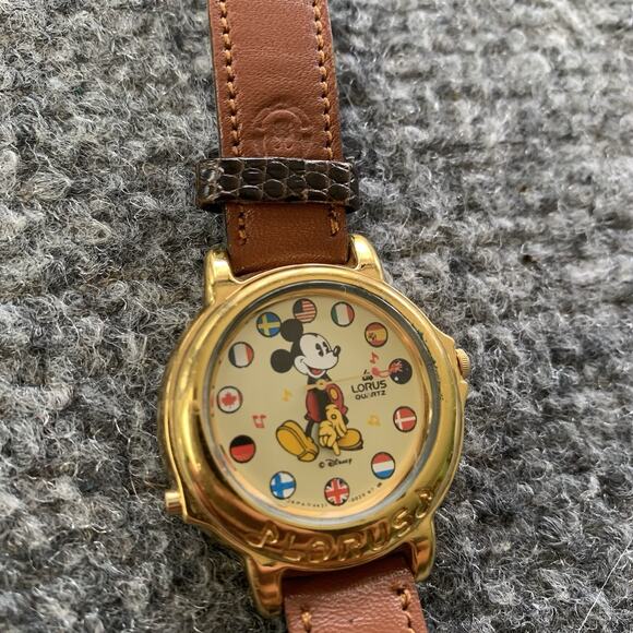 Lorus Quartz Mickey Mouse Country Flag Colors Musical Watch V421-0020 “Working” - Picture 9 of 13